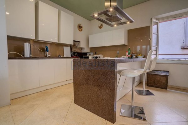 appartamento in affitto a Reggio nell'Emilia in zona Città Storica