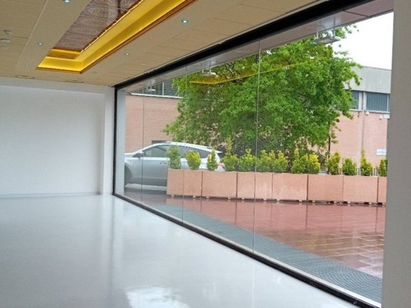 negozio in affitto a Reggio nell'Emilia