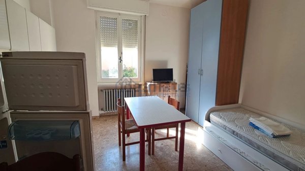 appartamento in affitto a Reggio nell'Emilia in zona Santa Croce