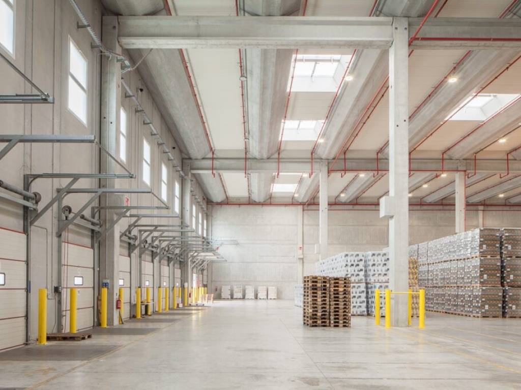 locale commerciale in affitto a Reggio nell'Emilia