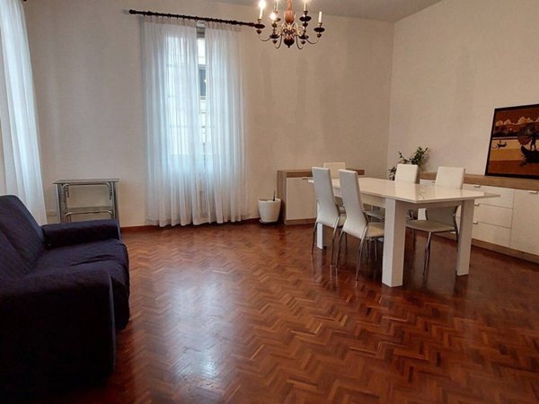 appartamento in affitto a Reggio nell'Emilia in zona Città Storica
