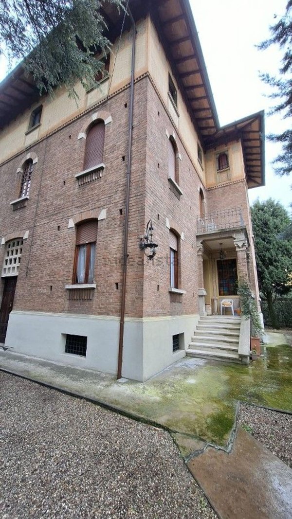appartamento a Reggio nell'Emilia in zona San Pellegrino / Villa Canali
