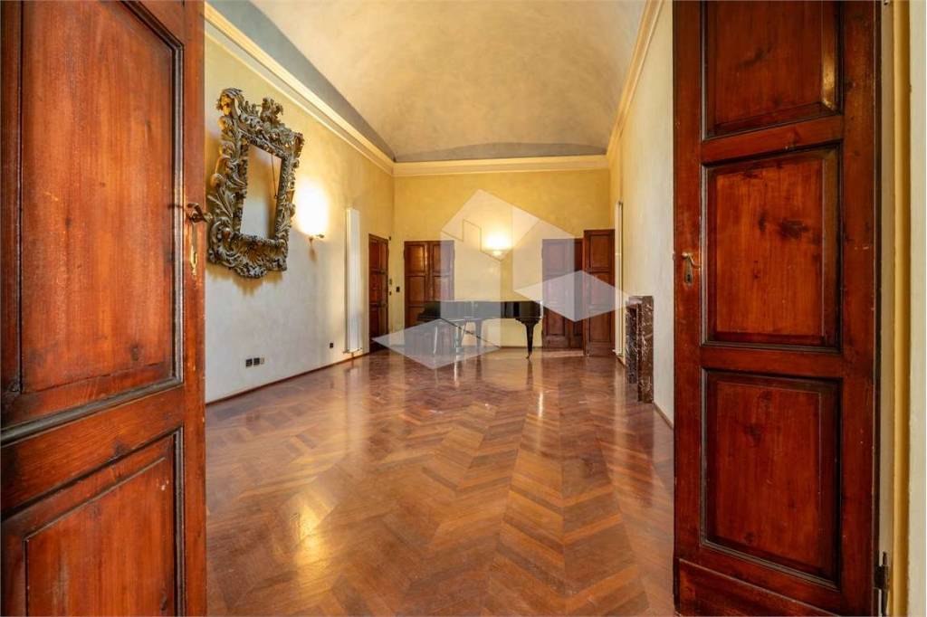 appartamento in affitto a Reggio nell'Emilia in zona Città Storica