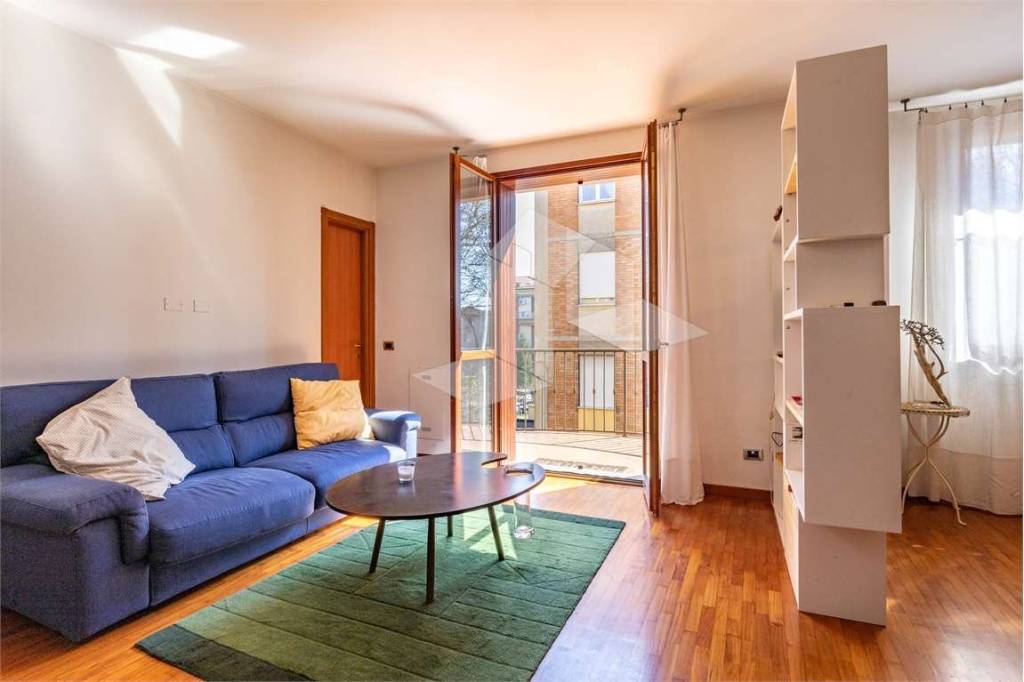 appartamento in affitto a Reggio nell'Emilia in zona Santa Croce