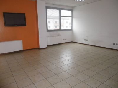 ufficio in affitto a Reggio nell'Emilia in zona Mancasale