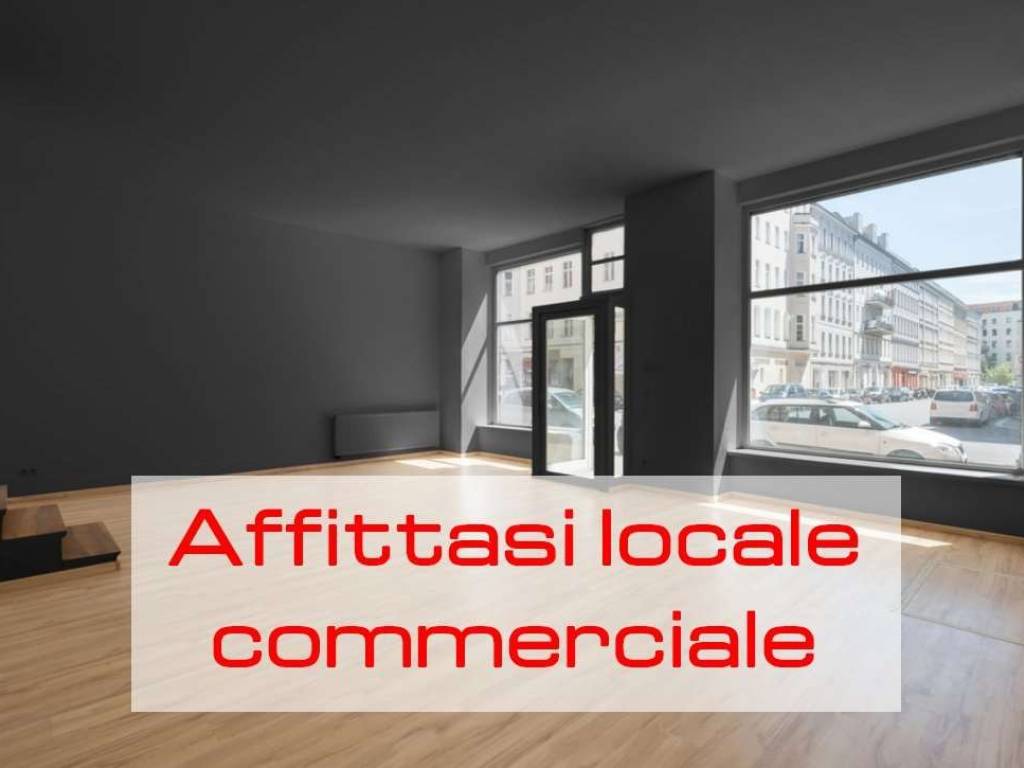 negozio in affitto a Reggio nell'Emilia in zona Città Storica