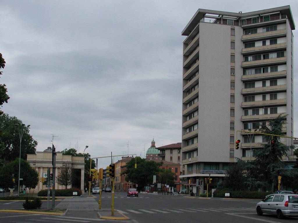 ufficio in affitto a Reggio nell'Emilia in zona Città Storica