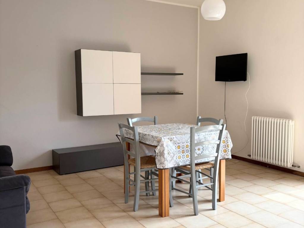 appartamento in affitto a Reggio nell'Emilia in zona Città Storica