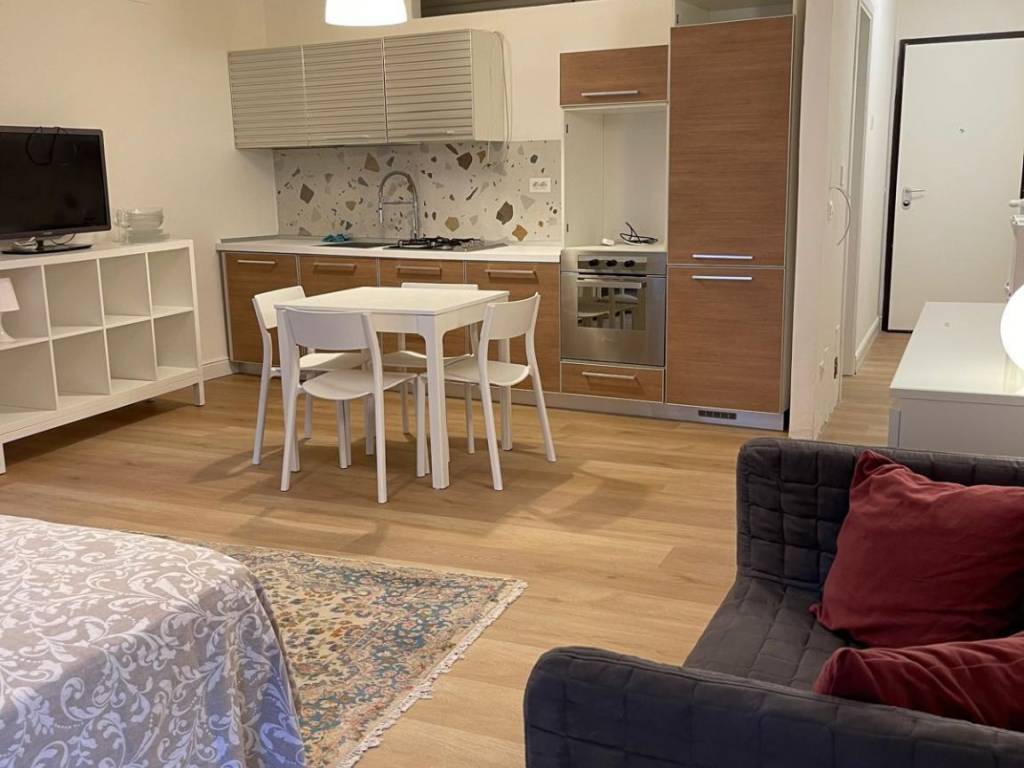 appartamento in affitto a Reggio nell'Emilia in zona Città Storica