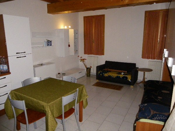 appartamento in affitto a Reggio nell'Emilia in zona Città Storica