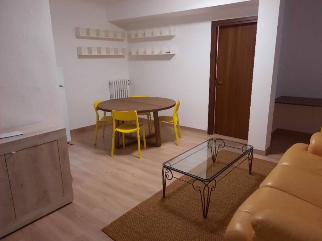appartamento in affitto a Reggio nell'Emilia in zona Città Storica