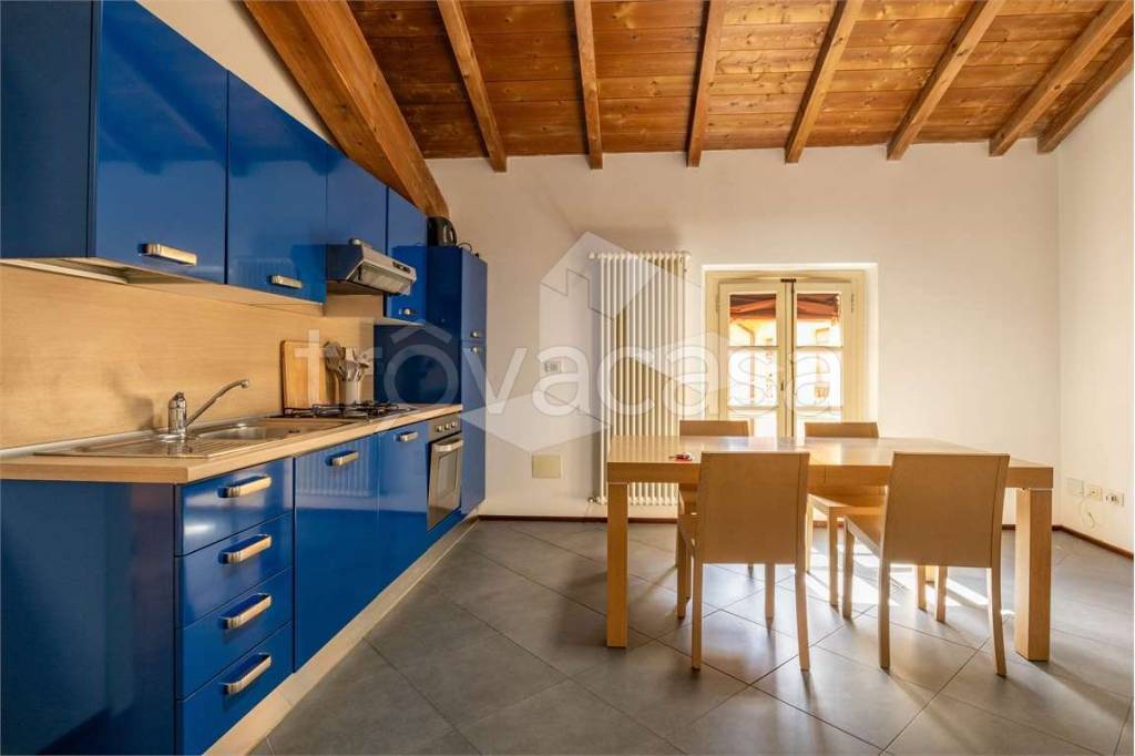 appartamento in affitto a Reggio nell'Emilia in zona Città Storica