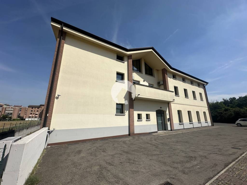 ufficio in affitto a Reggio nell'Emilia in zona San Prospero Strinati