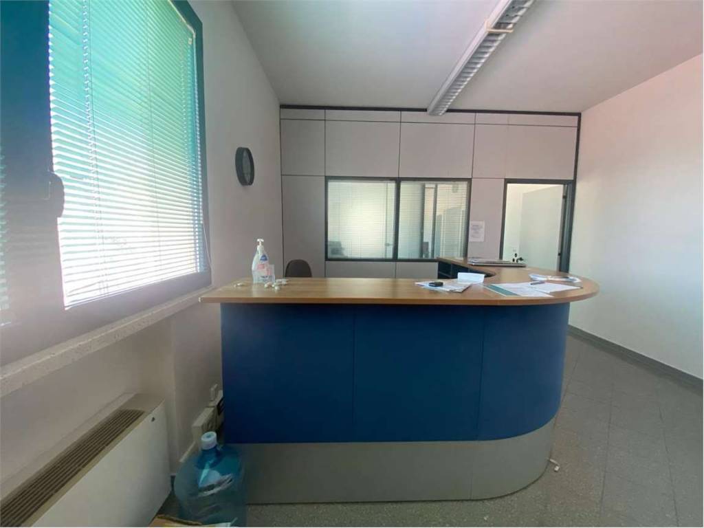 ufficio in affitto a Reggio nell'Emilia in zona Carrozzone