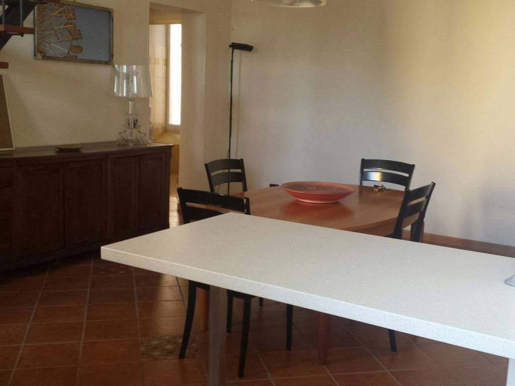 appartamento in affitto a Reggio nell'Emilia in zona Città Storica