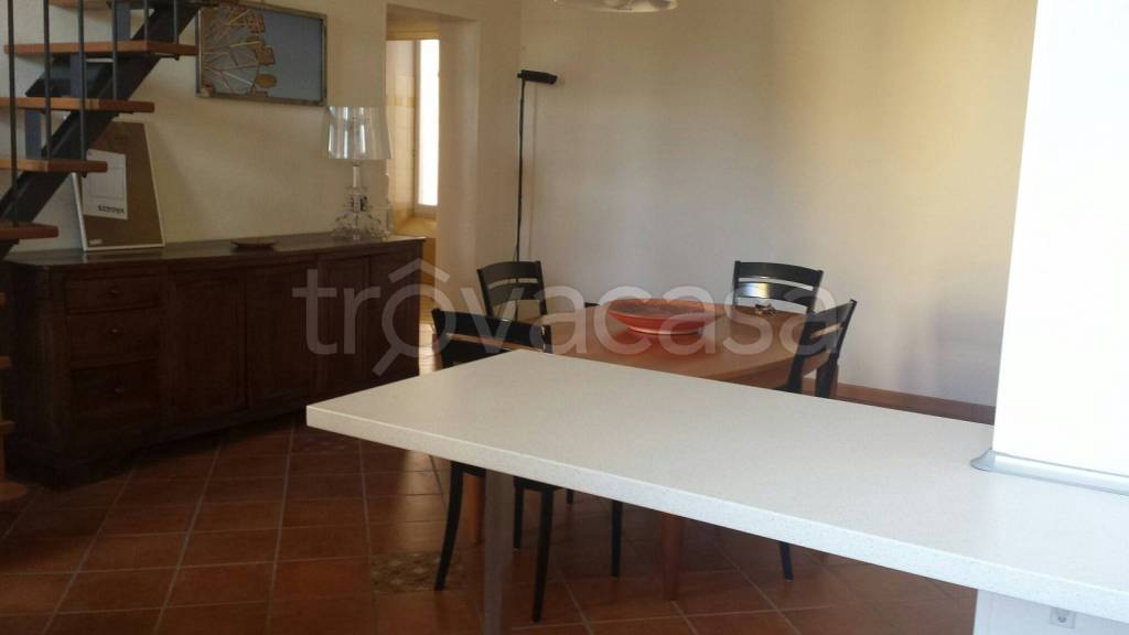 appartamento in affitto a Reggio nell'Emilia in zona Città Storica