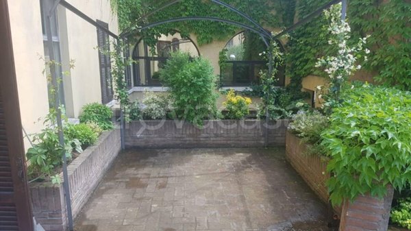 appartamento in affitto a Reggio nell'Emilia in zona Città Storica