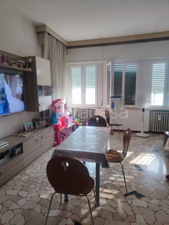 appartamento in affitto a Reggio nell'Emilia in zona Rosta Nuova