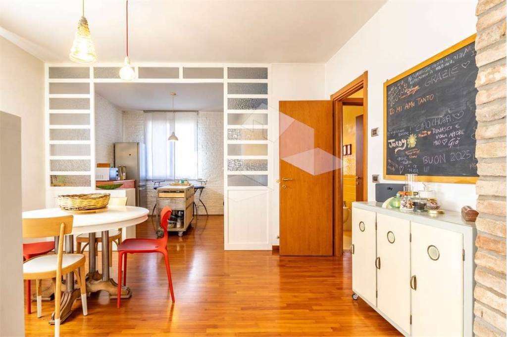 appartamento in affitto a Reggio nell'Emilia in zona Santa Croce