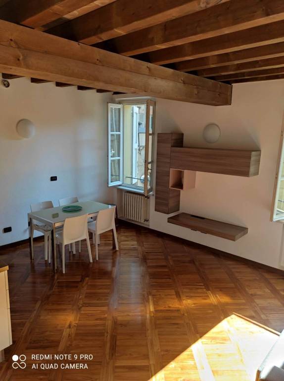 appartamento in affitto a Reggio nell'Emilia in zona Città Storica