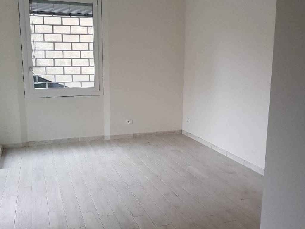 negozio in affitto a Reggio nell'Emilia