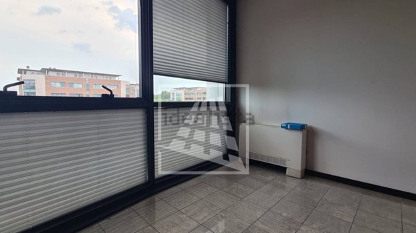 ufficio in affitto a Reggio nell'Emilia in zona Tribunale