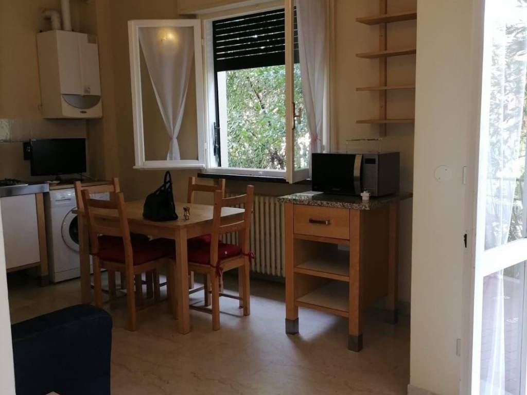 appartamento in affitto a Reggio nell'Emilia in zona Compagnoni / Migliolungo