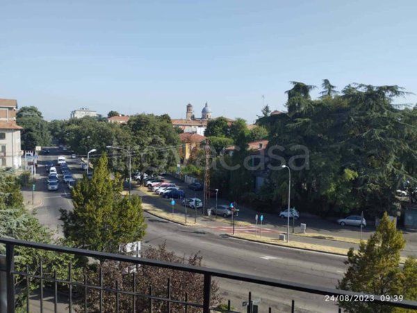 appartamento in affitto a Reggio nell'Emilia in zona Città Storica