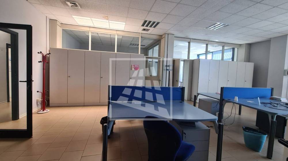 ufficio in affitto a Reggio nell'Emilia in zona Carrozzone