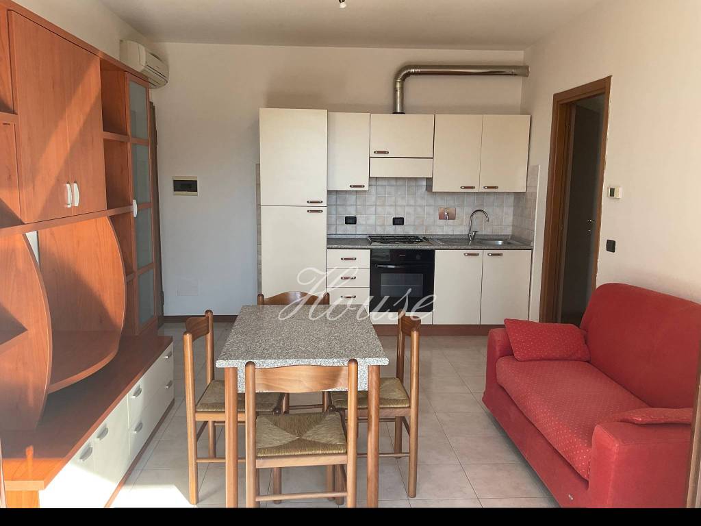 appartamento in affitto a Reggio nell'Emilia in zona Cadè / Gaida