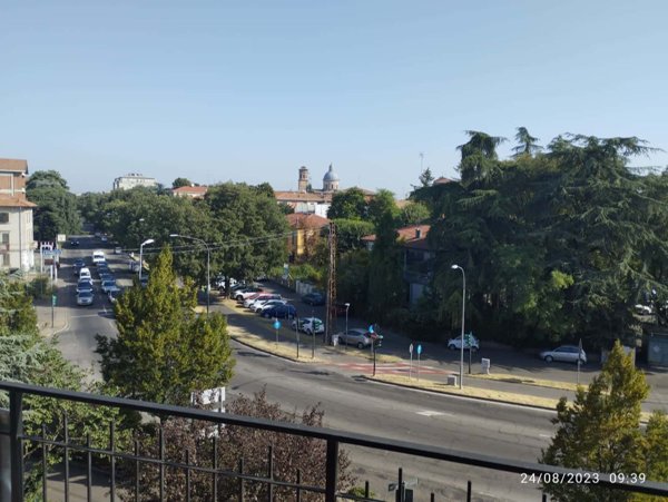 appartamento in affitto a Reggio nell'Emilia in zona Città Storica