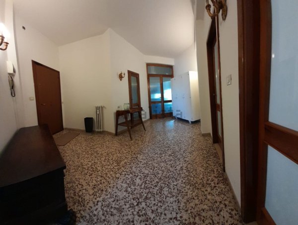 appartamento in affitto a Reggio nell'Emilia in zona Città Storica