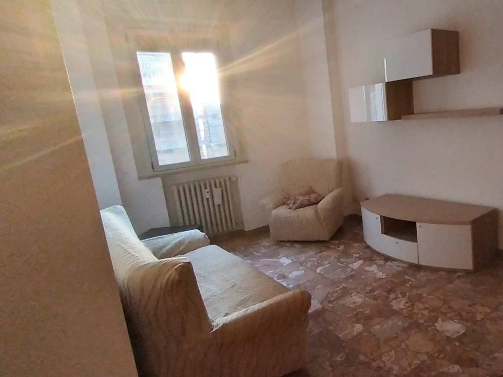 appartamento in affitto a Reggio nell'Emilia in zona Città Storica