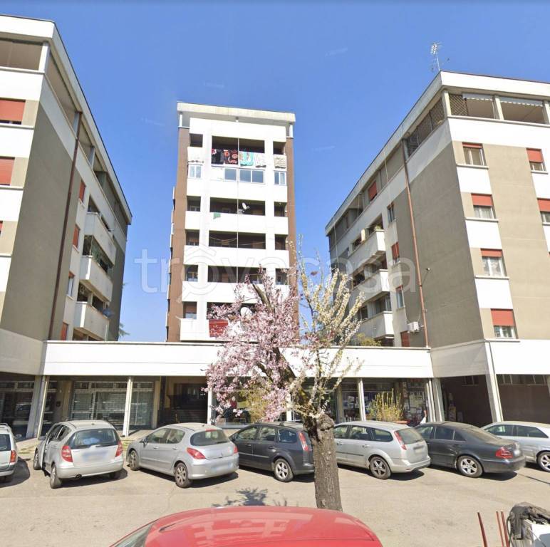 appartamento in affitto a Reggio nell'Emilia in zona Ospizio