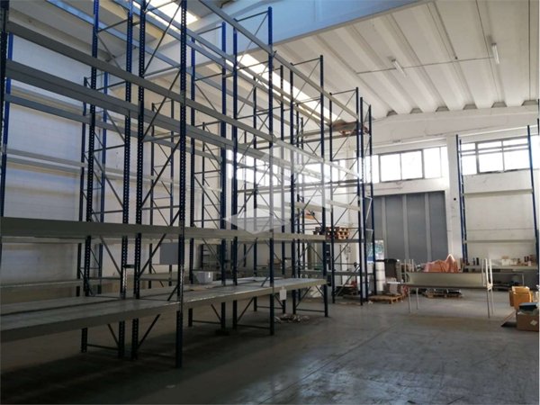 ufficio in affitto a Reggio nell'Emilia in zona Cella