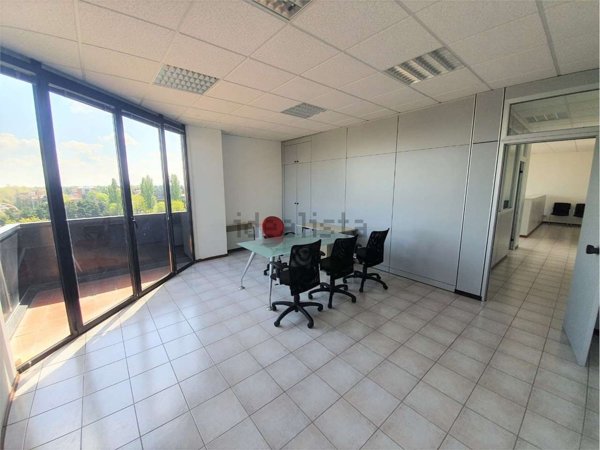ufficio in affitto a Reggio nell'Emilia in zona Tribunale