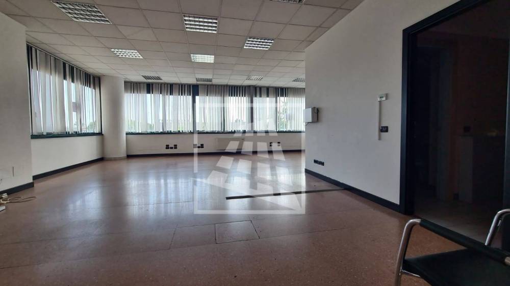 ufficio in affitto a Reggio nell'Emilia in zona Mancasale