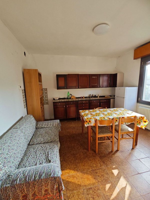 casa indipendente in affitto a Rolo