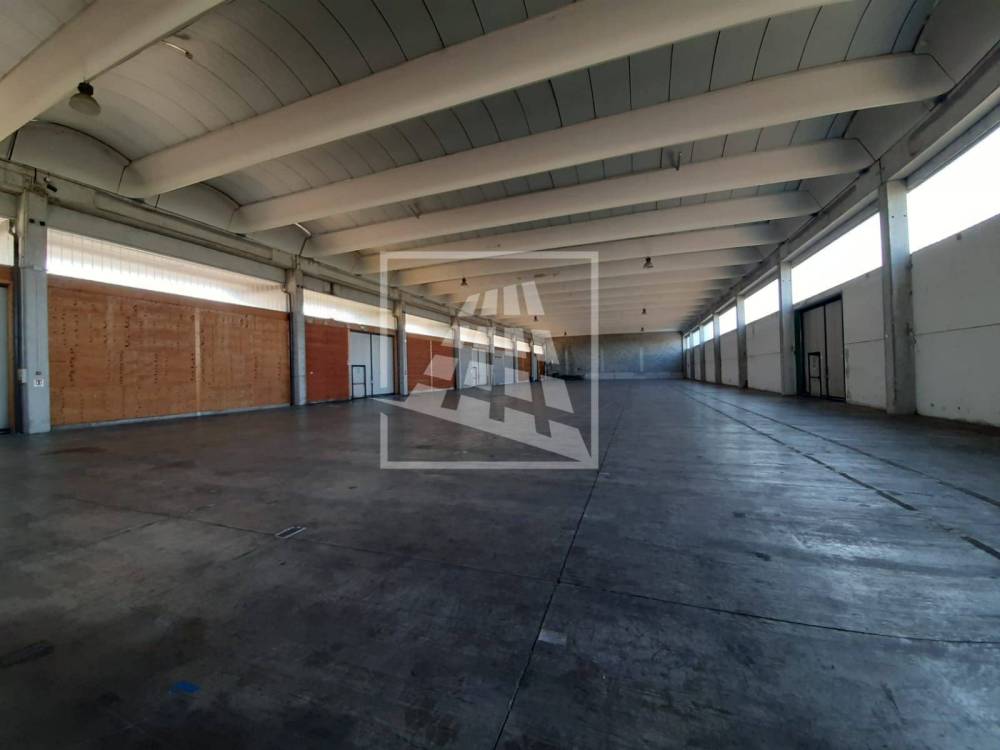 capannone in affitto a Rolo