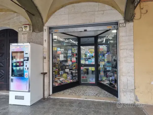 negozio in affitto a Rolo
