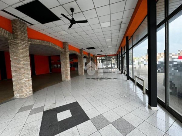 locale commerciale in affitto a Rubiera