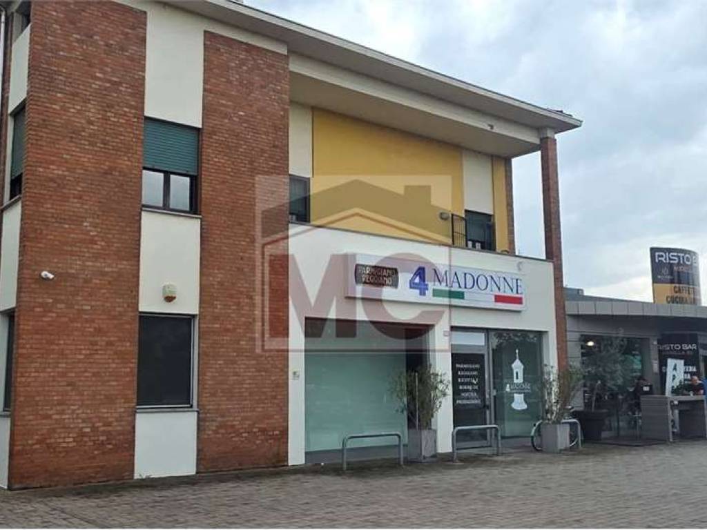 negozio in affitto a Rubiera