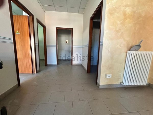 ufficio in affitto a Sant'Ilario d'Enza in zona Calerno