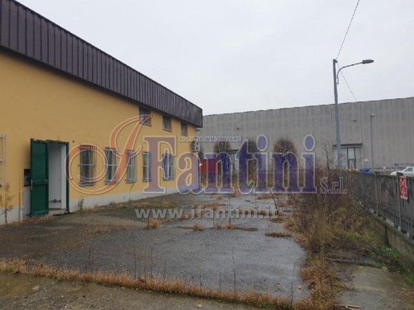 capannone in affitto a Sant'Ilario d'Enza