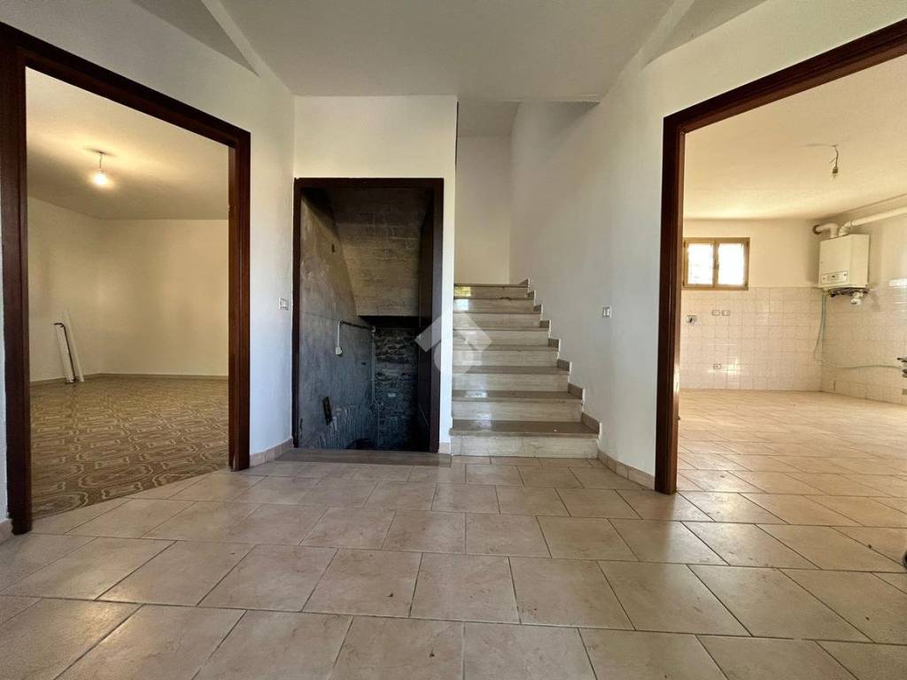 casa indipendente in affitto a Sant'Ilario d'Enza in zona Calerno