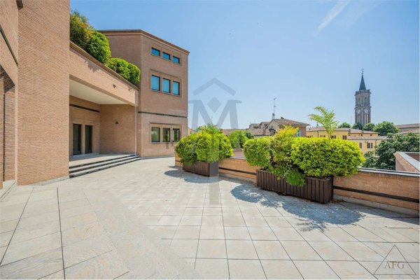 ufficio in affitto a Sant'Ilario d'Enza