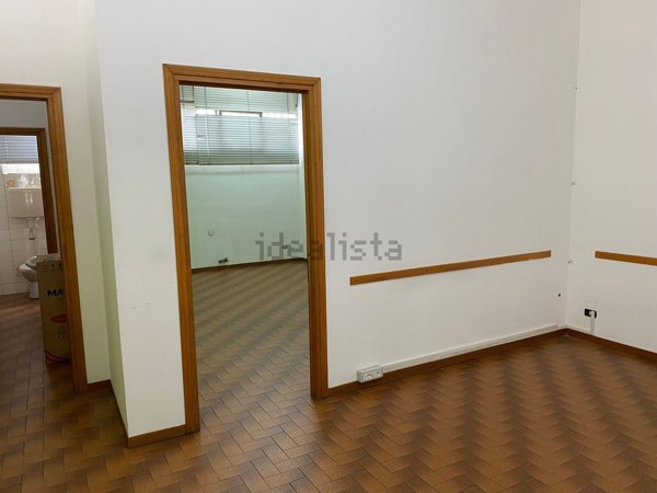 ufficio in affitto a Sant'Ilario d'Enza