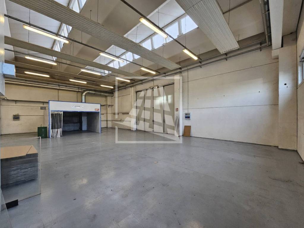 capannone in affitto a Sant'Ilario d'Enza in zona Calerno