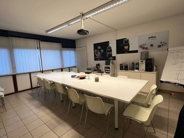 ufficio in affitto a Sant'Ilario d'Enza
