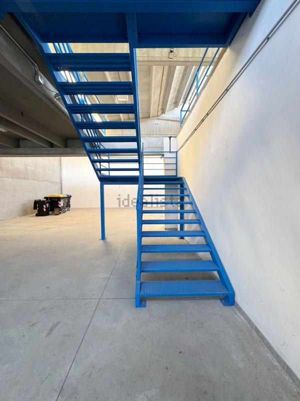 capannone in affitto a Scandiano